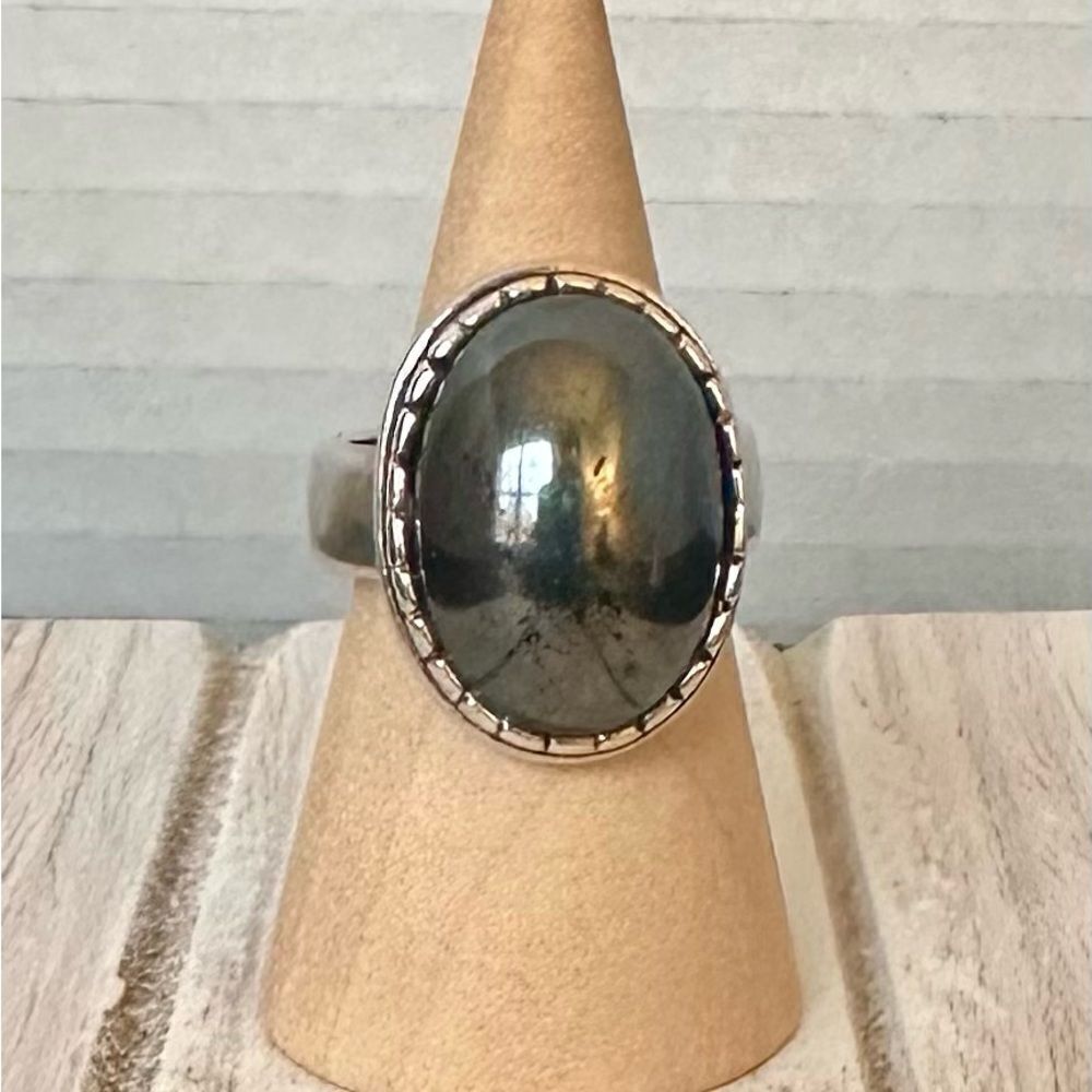 Silver and palladium hematite ring